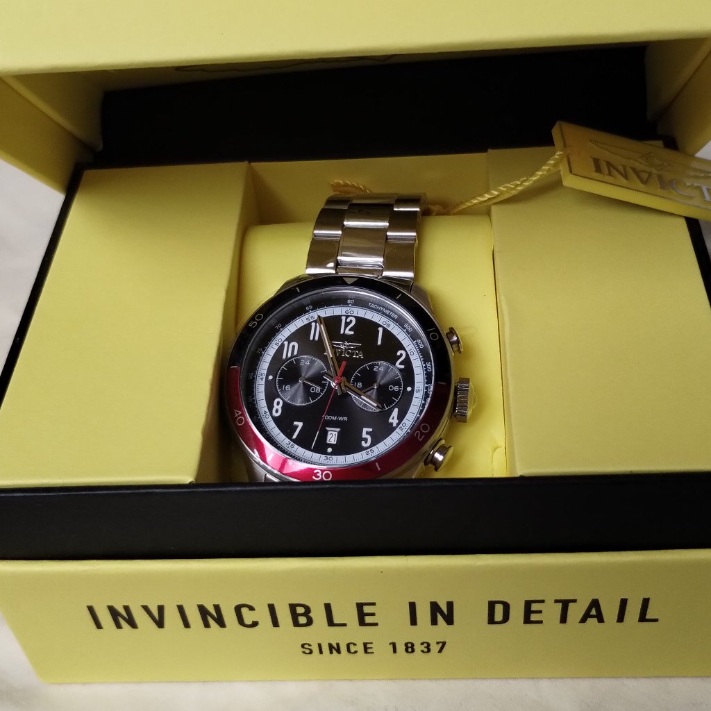 Invicta Chronograph With Pepsi Color Bezel 44 Millimeter Case
